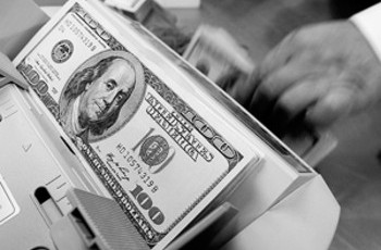 Доллар лишат главной роли