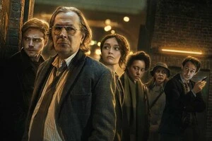 Головним героям серіалу «Повільні коні» доведеться рятувати не лише країну, алей й своє життя