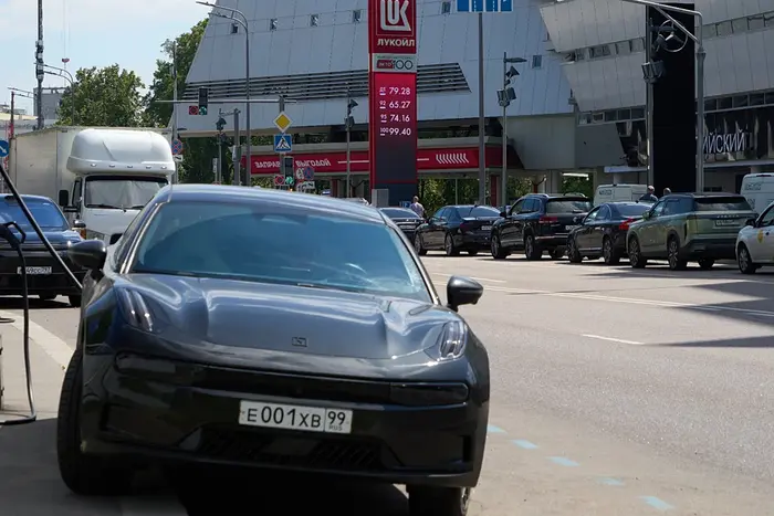 У Ленінградській області введено ліміт на продаж пального
