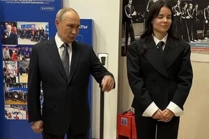 Своячка Кремльова Лещинська проводила зустріч з диктатором Путіним