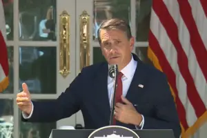 Російський олігарх оплатив весілля Трампа-молодшого. Генпрокурор США відкинув розслідування