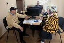 Подружжя довгожителів з Буковини отримало закордонні паспорти: куди планує полетіти