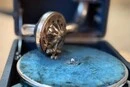 Козацькі персні XVII ст. та раритетний патефон: митники Києва зупинили вивіз цінностей (фото)