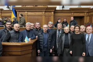 Уламки ОПЗЖ в парламенті блокують позбавлення депутатських повноважень своїх соратників в місцевих радах