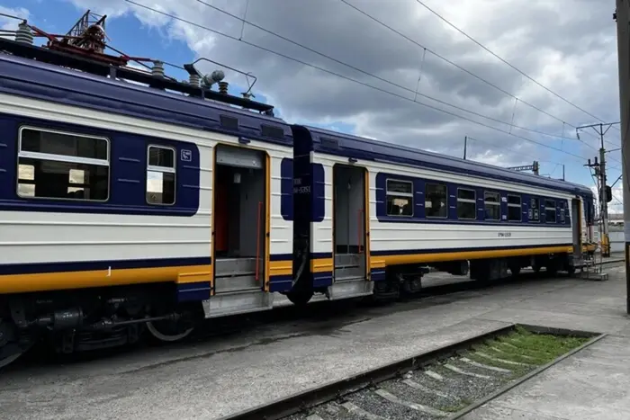 «Укрзалізниця» пояснила нові правила руху потягів під час тривог