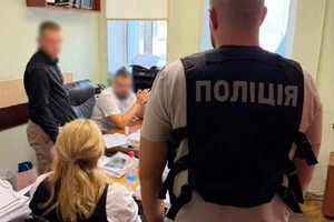 Посадовиці загрожує до восьми років позбавлення волі 
