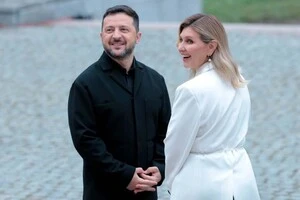 Володимир і Олена Зеленські разом вітали гостей на саміті «Карпатської вісімки» 