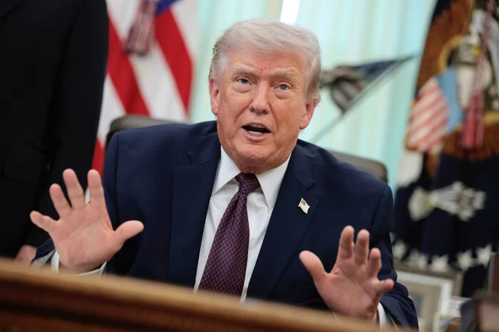Трамп заборонив доступ до Білого дому для деяких ЗМІ