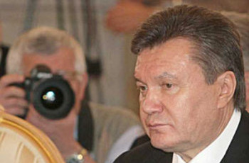 Янукович идет на войну