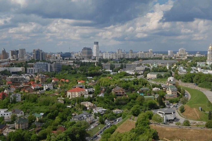 Влада Києва звернулася з попередженням до жителів правого берега