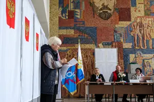 Перші офіційні показники виявилися значно вищими за дані провладних екзитполів