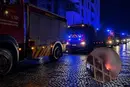 У Києві пожежа охопила багатоповерхівку: чути крики про допомогу
