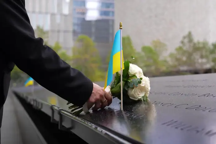 Зеленський вшанував жертв теракту 11 вересня, серед яких були українці
