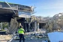Ранкова атака на Київ: пошкоджено дві АЗС та бізнес-центр, є поранені та загиблий