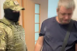 За вчинене підозрюваним загрожує до восьми років позбавлення волі з конфіскацією майна