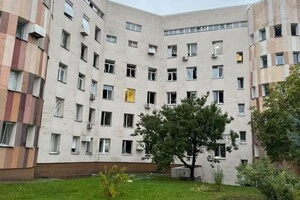 Пологовий № 2 у Києві зазнав руйнувань: як працює медзаклад після атаки