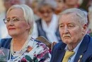 Вдова легендарного композитора показала, скільки заробляє на його хітах (фото)