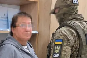 Жінка, за версією слідства, діяла у складі організованої групи