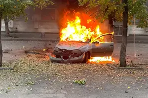 Згоріло авто з обладнанням іноземних журналістів