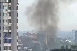 Дим над Лук'янівкою після ворожого удару