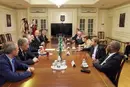 Закликав надати Україні літаки та вимагав жорстких санкцій проти РФ: Зеленський нагородив орденом конгресмена США
