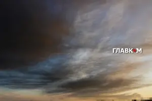 Після атаки поблизу Броварів спалахнула масштабна пожежа