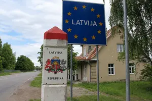 Латвія обмежила зброю для громадян із паспортами РФ і Білорусі