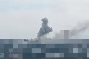 На місці влучання почалась пожежа