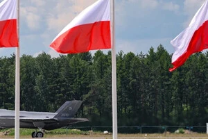Польща дозволила пілотам швидше відкривати вогонь по дронах