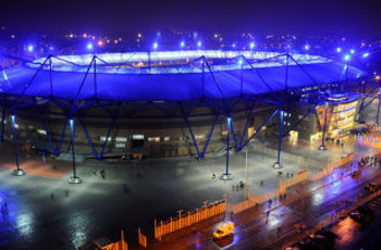 Украина: построим стадионы, прикроем мусор