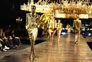 Saint Laurent підкорив Париж унікальною колекцією із золота (фото)