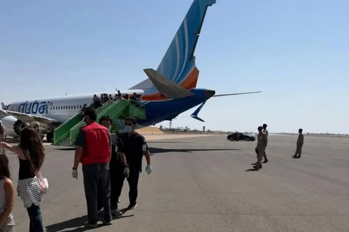Напад на капітана у літаку Flydubai: з'явилися нові деталі події
