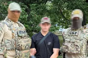 Контррозвідники СБУ завчасно встановили плани російської спецслужби та затримали агентів