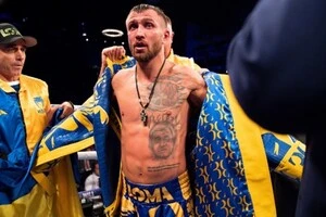 За свою кар'єру Ломаченко здобув 18 перемог та тричі зазнав поразки