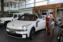 Росіяни масово переходять на китайські електромобілі через українські атаки, які до дефіциту палива