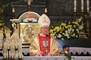 Державний секретар Святого Престолу кардинал П'єтро Паролін заявив, що Україна має право захищатися