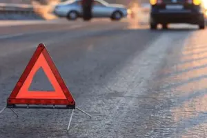 Постраждалого мотоцикліста каретою швидкої допомоги доставили до медзакладу