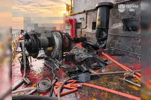 Російський дрон вдарив по судну в Чорному морі