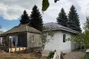 Киянка купила хату в селі за два мільйони гривень для батьків-переселенців (відео)