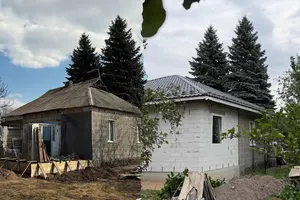 Господарка показала, який вигляд мав будинок до та після ремонту