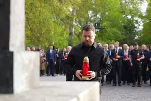 Глава держави зазначив, що спільне вшанування пам’яті є важливим і в умовах нинішньої війни Росії проти України