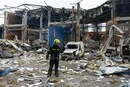 Російська атака пошкодила офісно-складську будівлю у Києві