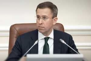 Прем'єр розповів про подальше фінансування оборонних потреб України