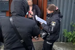 Затримання викладача вокалу