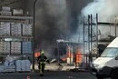 У Солом’янському районі Києва росіяни влучили в ангар із фарбою, є загиблі