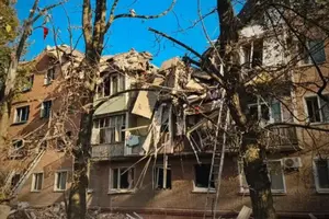Зеленський дав доручення проконтролювати доступ мешканців до пошкоджених квартир