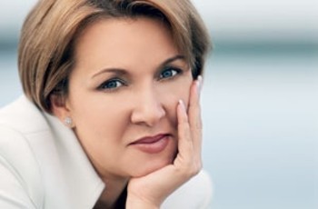 Тетяна Мокріді: «Сьогоднішня влада своїми руками виліплює нового президента…»