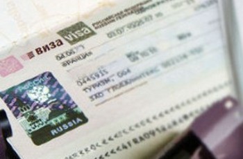 Россия готовит черный визовый список для США