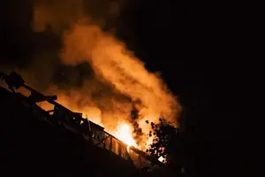 Внаслідок ворожого обстрілу відбулося вимкнення кількох елементів електричної мережі, якою забезпечується живлення Києва