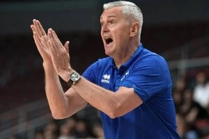 Айнарс Багатскіс паралельно зі збірною України з цього сезону тренує і португальську «Бенфіку»